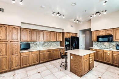 Kitchen w/new backsplash