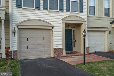 43228 Highgrove Terrace, Broadlands, VA 20148 - photo 4