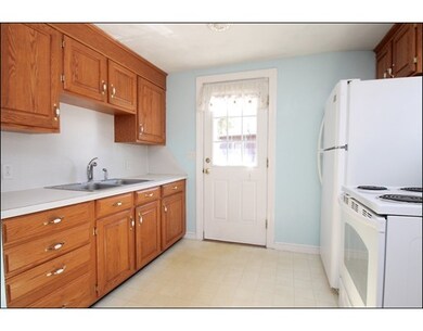 9 Stanton St, Saugus, MA 01906 - photo 5