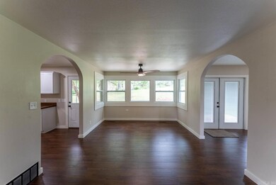 390 Hidden Hill Rd, Mammoth Spring, AR 72554 - photo 4