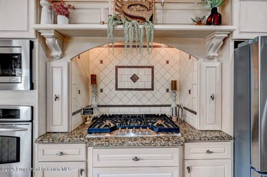 214 Oak St, Dunmore, PA 18512 - photo 7