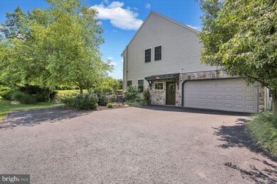 1404 Springhouse Rd, Reading, PA 19608 - photo 2