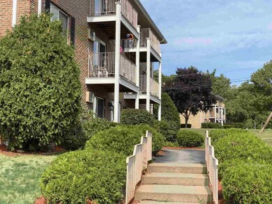 379 Huse Rd unit 16, Manchester, NH 03103 - photo 2