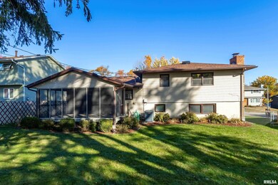 1325 W 43rd St, Davenport, IA 52806 - photo 4