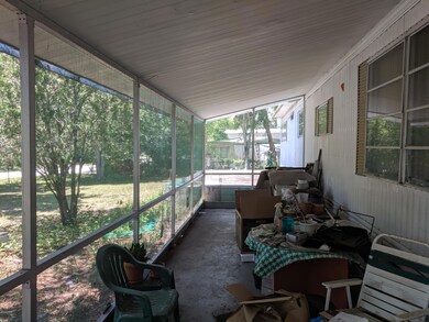1714 Avenue B Screen Room 2