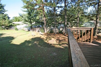 8919 Deerwater Rd, North Chesterfield, VA 23237 - photo 5