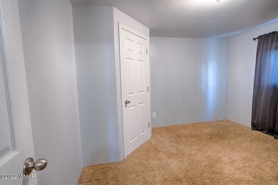 561 S 8th Ave, Show Low, AZ 85901 - photo 4