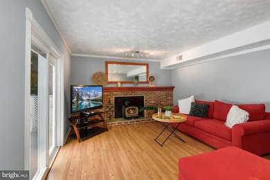 17125 Butler Rd, Poolesville, MD 20837 - photo 4