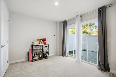 42 Wentworth Ln, Cincinnati, OH 45236 - photo 7