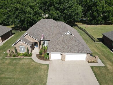 1603 Pecan Crossing Dr, Shawnee, OK 74804 - photo 4