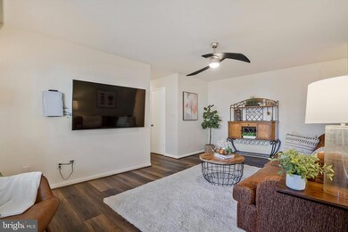 6433 Richmond Hwy unit 101, Alexandria, VA 22306 - photo 4