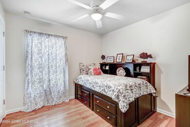 Guest bedroom 2