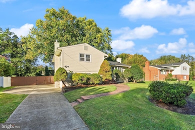 1726 Baldwin Dr, McLean, VA 22101 - photo 3