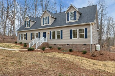 1174 Lazell Ave, Asheboro, NC 27205 - photo 2