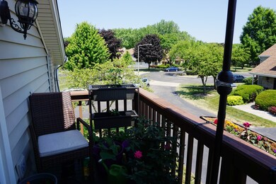 1922 Wisteria Ct unit 3, Naperville, IL 60565 - photo 4