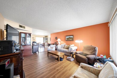 17423 N Appaloosa Dr, Sun City, AZ 85373 - photo 4