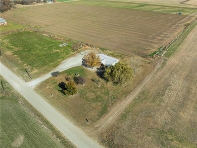 8733 S 2600 Rd, Harwood, MO 64750 - photo 2