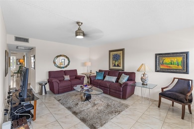 485 Grantham F unit 485, Deerfield Beach, FL 33442 - photo 4