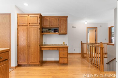 44-web-or-mls-15579 Port Sheldon St, Wes