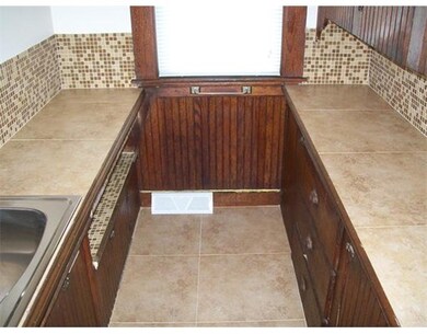 57 Kenneth St, Lawrence, MA 01843 - photo 4