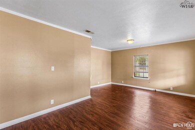 1413 35th St, Wichita Falls, TX 76302 - photo 4