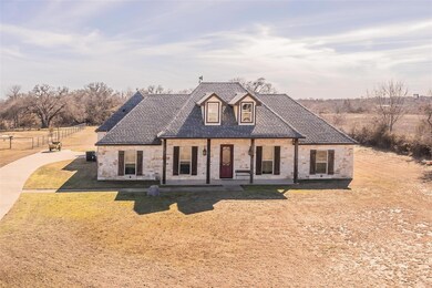 142 Oakwood Creek Ln, Weatherford, TX 76088 - photo 3