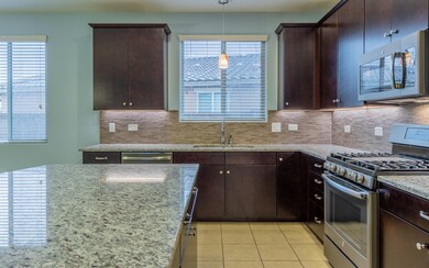 Kitchen with large island