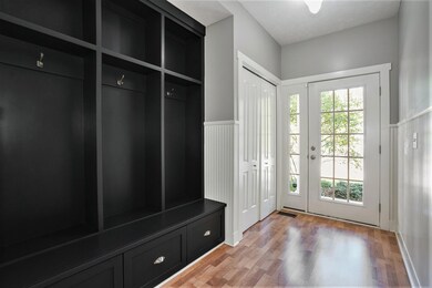 entry/lockers