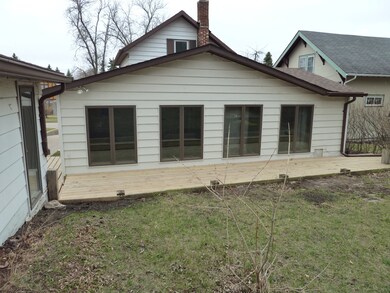 Back Exterior View<|><|>
