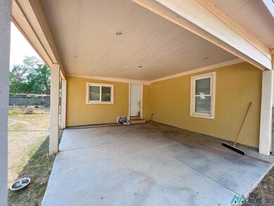 515 E Corbett St, Hobbs, NM 88240 - photo 3
