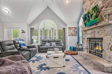 822 Trafalgar Rd, Tobyhanna, PA 18466 - photo 6