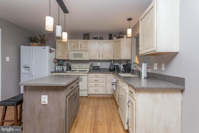 11200 N Dewey Ct, Fredericksburg, VA 22407 - photo 5