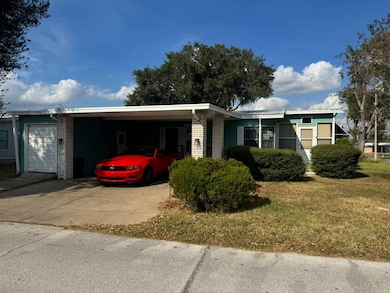 388 S Edgewater Dr, Plant City, FL 33565 - photo 2