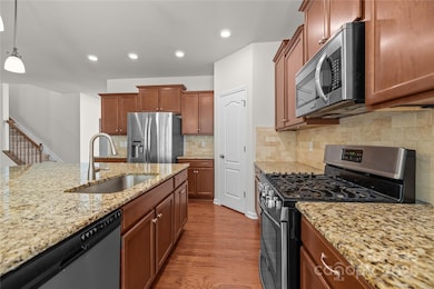 2381 Talon Point Cir, Fort Mill, SC 29715 - photo 7