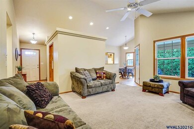 2077 Chase Loop SW, Albany, OR 97321 - photo 7