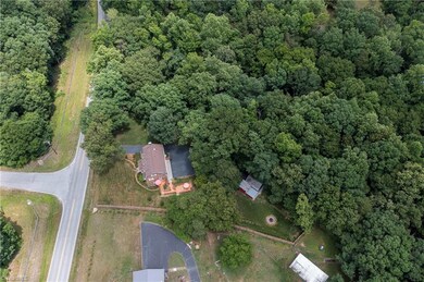 2315 Kivett Dr, Greensboro, NC 27406 - photo 6