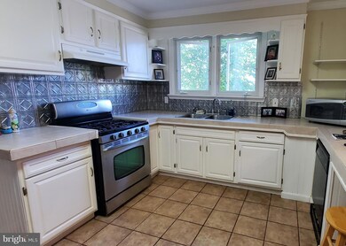 261 Penn St, Bath, PA 18014 - photo 4