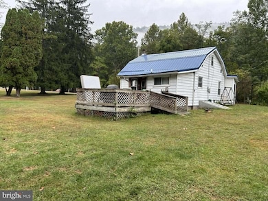 754 Gooseberry Rd, Hyndman, PA 15545 - photo 4