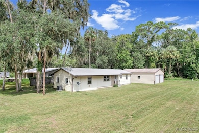 241 Hudson St, Inglis, FL 34449 - photo 3