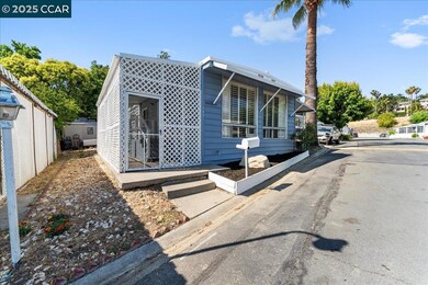 100 Welcome Ave, Concord, CA 94518 - photo 7