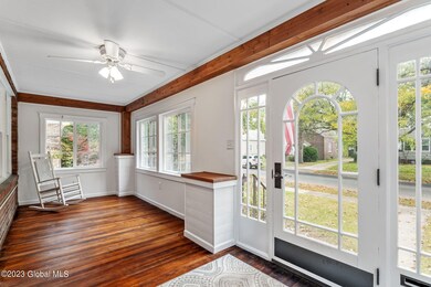 27 Van Buren St, Albany, NY 12206 - photo 3