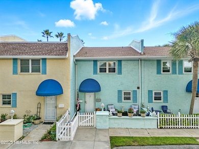 2233 Seminole Rd unit 3, Atlantic Beach, FL 32233 - photo 4