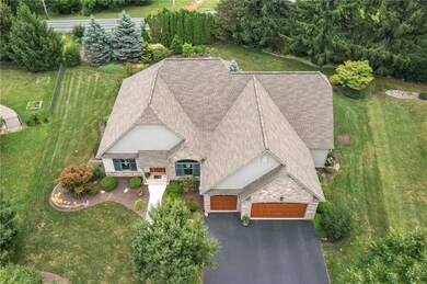 5734 Sabrina Cir, Allentown, PA 18104 - photo 3