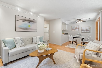 12616 NE 119th St unit D7, Kirkland, WA 98034 - photo 7