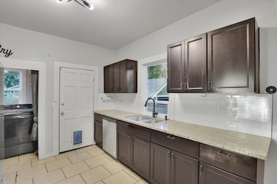 814 E 32nd Ave, Spokane, WA 99203 - photo 7