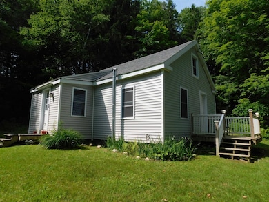 2860 East St, North Clarendon, VT 05759 - photo 2