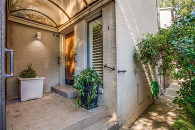 Private covered entry