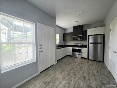 1514 Quitaca Dr unit 1, Edinburg, TX 78541 - photo 2