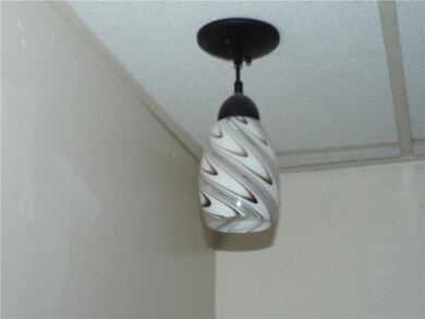 349 N 7th St unit 3, Allentown, PA 18102 - photo 7