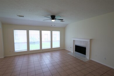 5114 Cotter Ln, Rosenberg, TX 77471 - photo 4